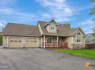 17124 Hideaway Ridge Dr, Eagle River, AK 99577