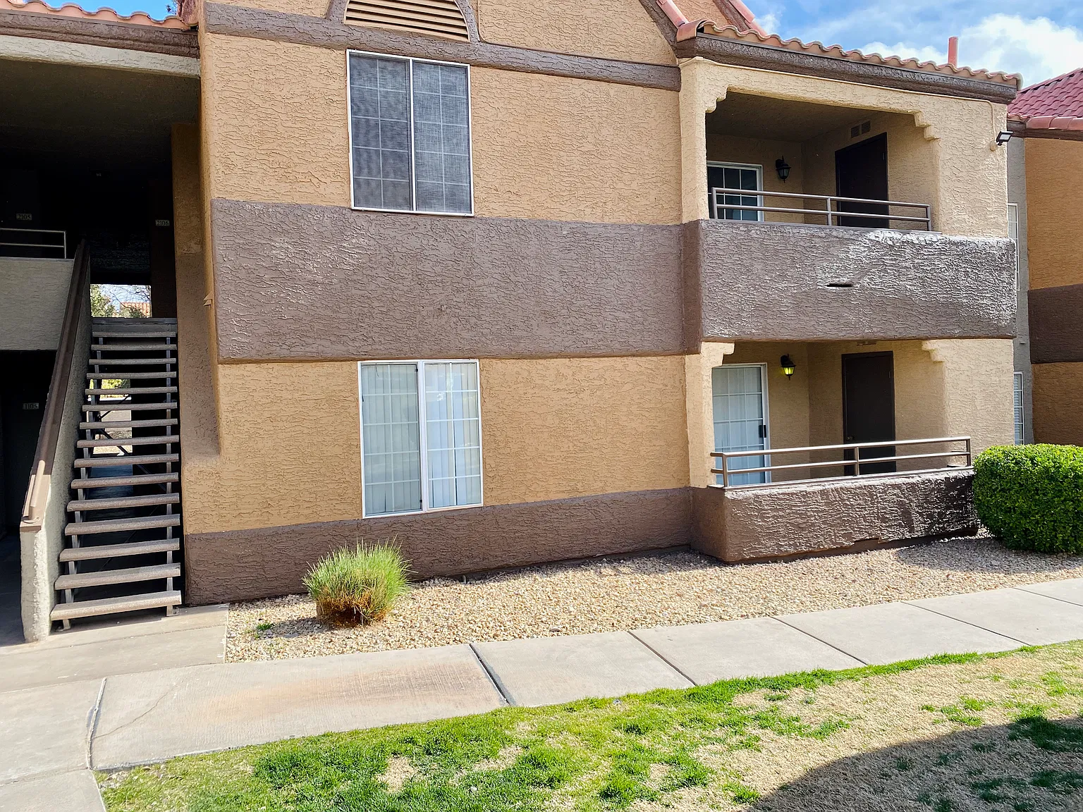 2 bed, 1053 sqft, $1,550 — Photo 3