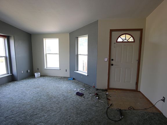 2nd image of 125 Flagstaff Way