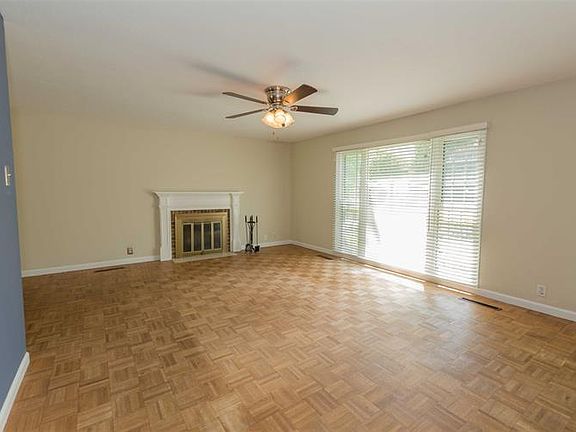 5th image of 2916 Southridge Dr