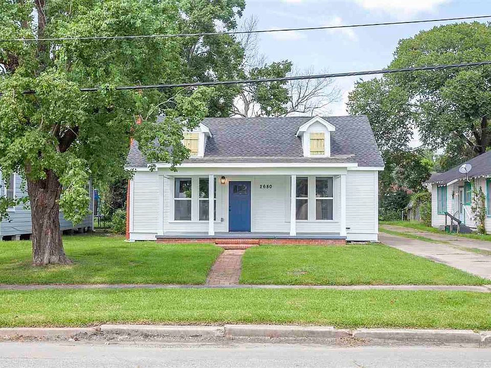 1st image of 2680 North St