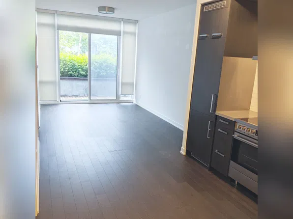 455 Front St E #4, Toronto, ON M5A 0G2