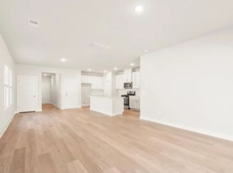 821 Landward Ct — Photo 4