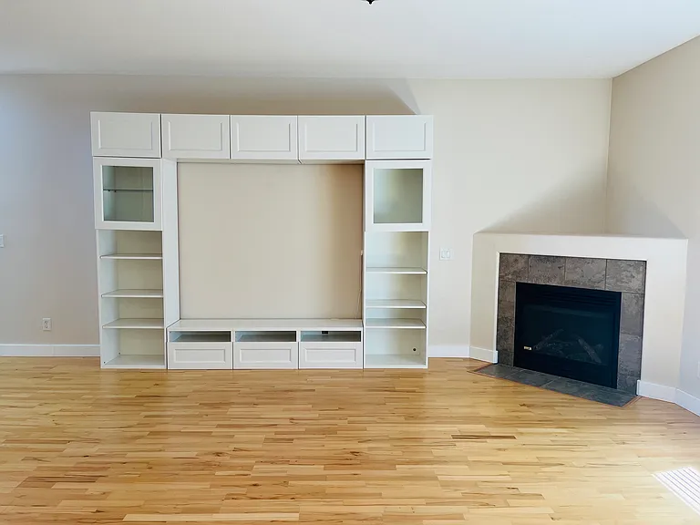 2459 NW Parnell Ter — Photo 14