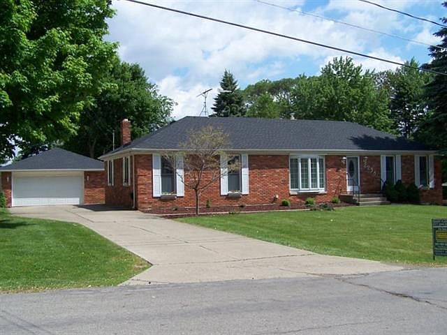 1st image of 2238 Saines Manor Dr