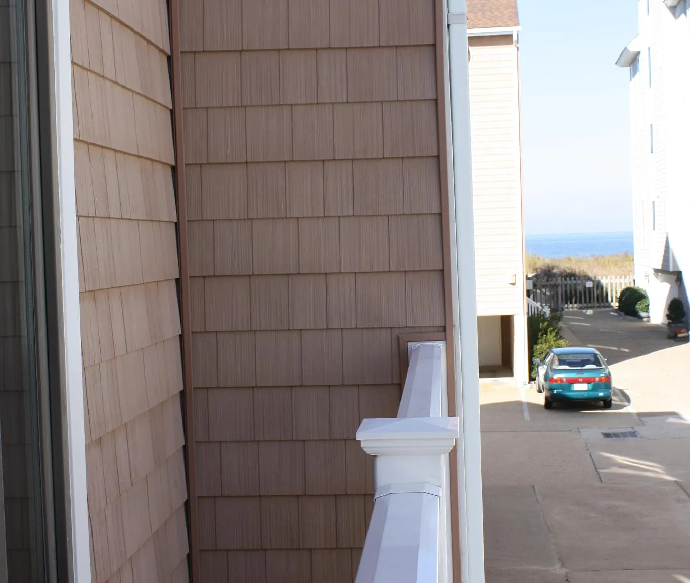 2307 Beach Castle Ln — Photo 2