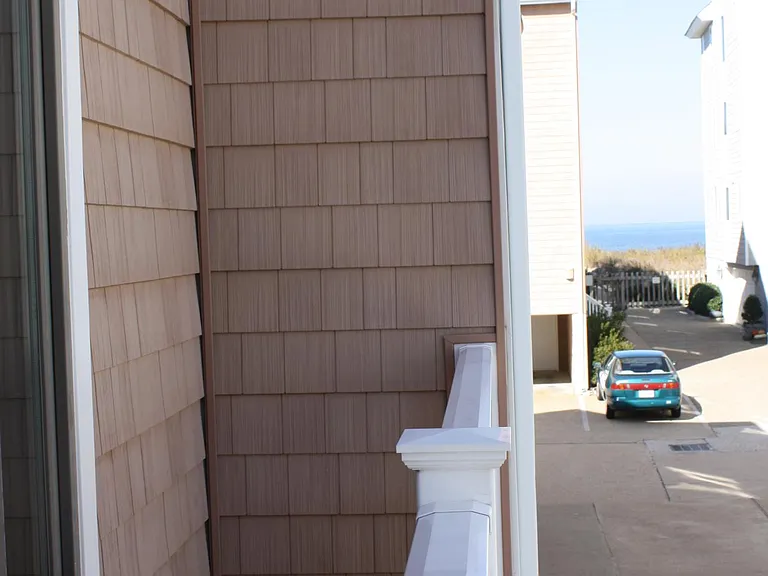2307 Beach Castle Ln — Photo 2