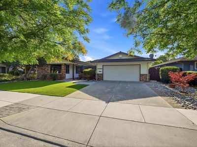 7680 Santa Theresa Dr, Gilroy, CA, 95020