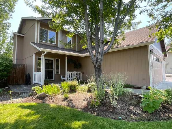 1543 NE Locksley Dr, Bend, OR 97701