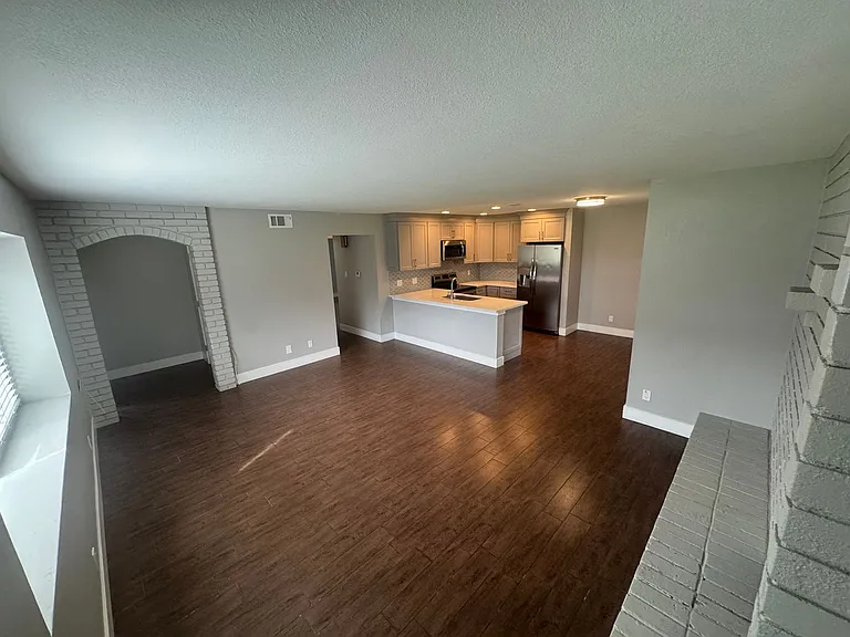 5619 42nd Street — Photo 7