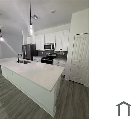 4453 29th St SW — Photo 8