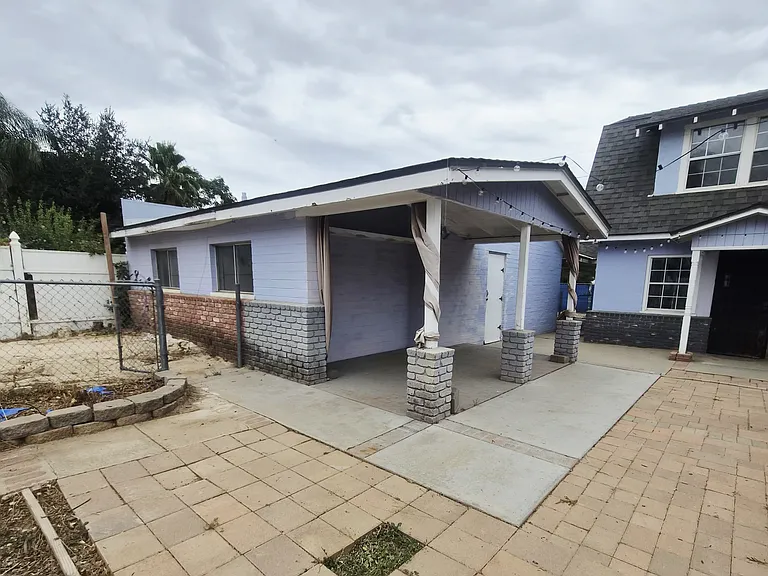 737 Edgar Ave — Photo 2