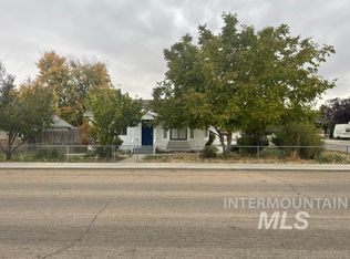 922 E 4th St, Emmett, ID 83617