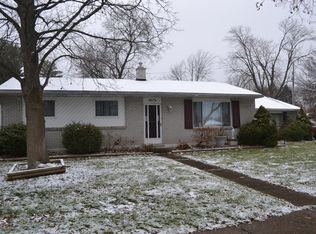 1079 Irwin Dr, Waterford, MI 48327