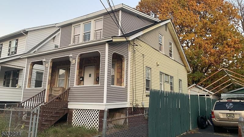2nd image of 240 Sunset Ave