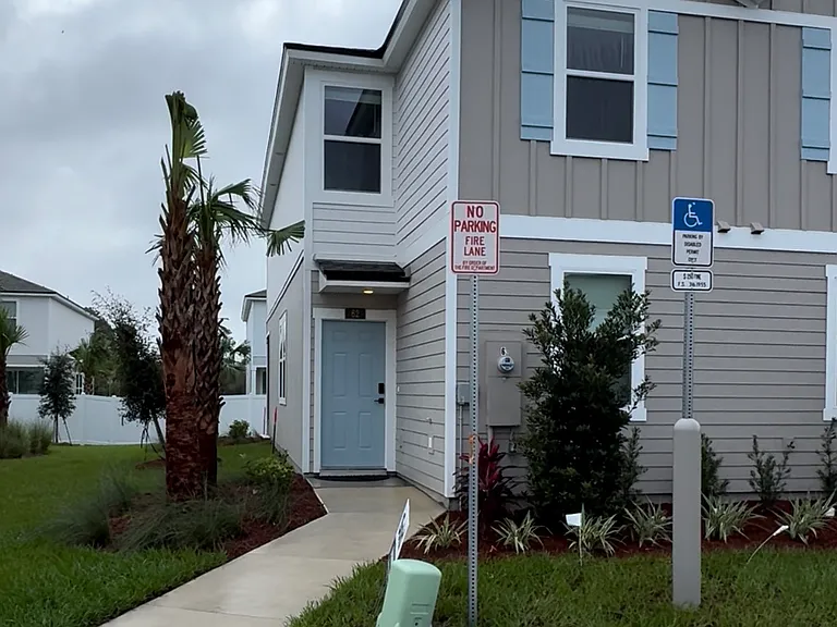 Wading Ibis Rd — Photo 1