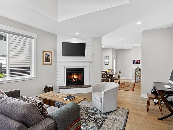 3rd image of 540 Sea View Dr