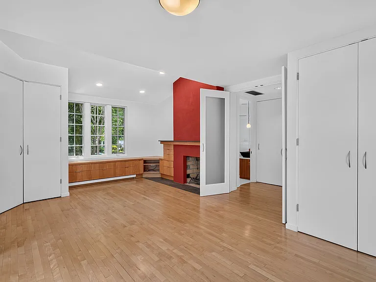 3113 45th St NW — Photo 20