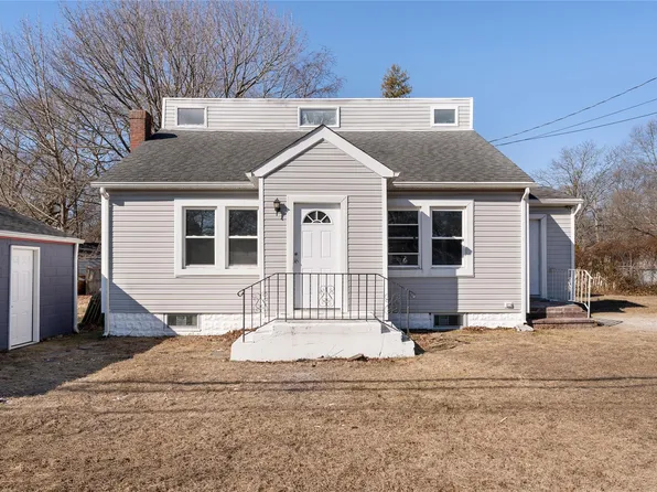 200 Maywood Drive, Mastic Beach, NY 11951