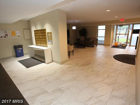 5th image of 10300 Westlake Dr #S410
