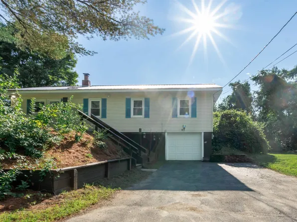 55 Old Brattleboro Road, Hinsdale, NH 03451