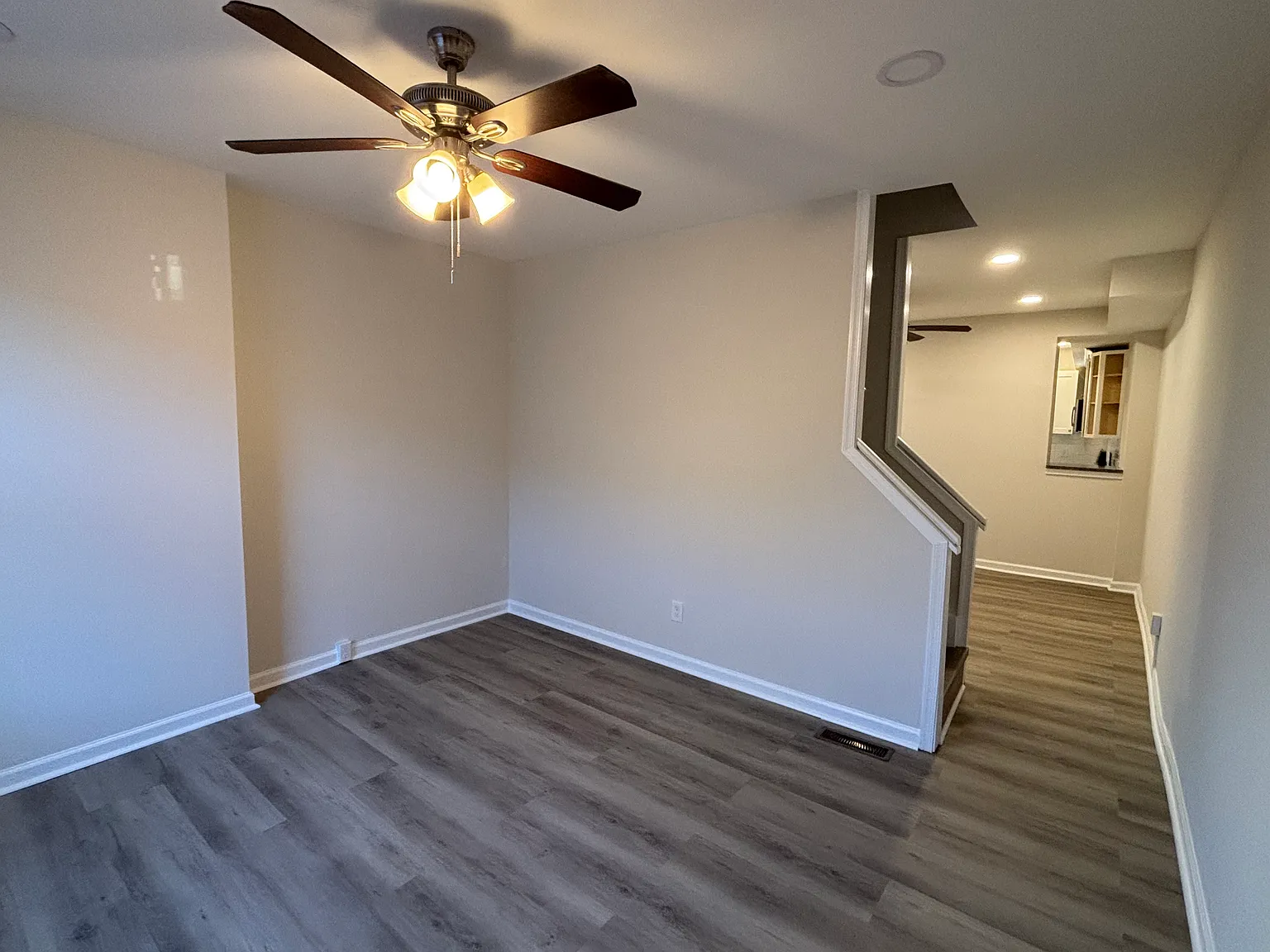3 bed, 1596 sqft, $2,500 — Photo 4
