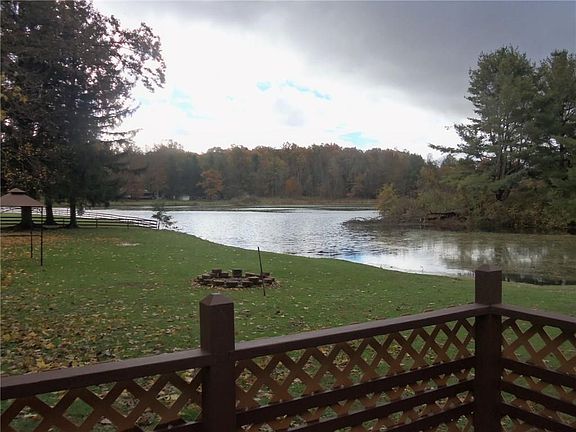 5th image of 9021 Lake Ln