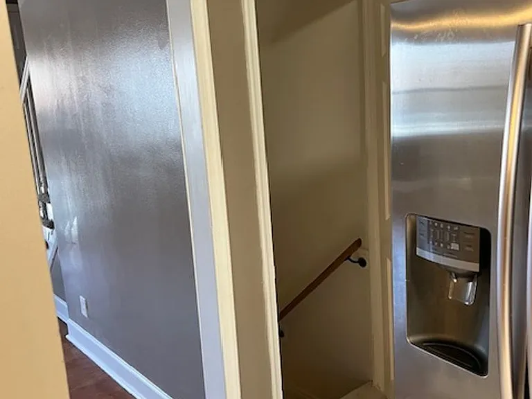 5905 The Alameda — Photo 19