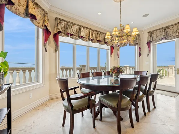 1-06 Samos Lane image 11 of 28