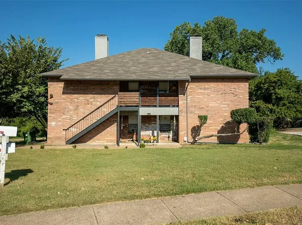 818 Betty Ct APT B, Hurst, TX 76053