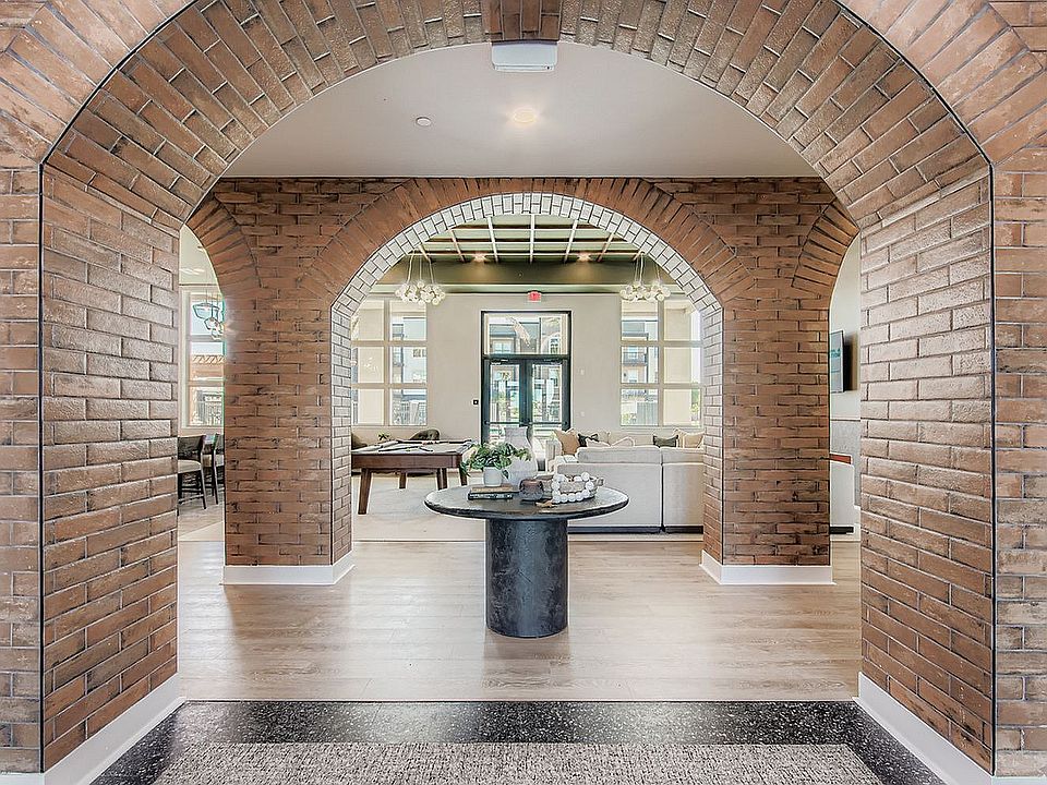 Garrett Mesa Clubhouse