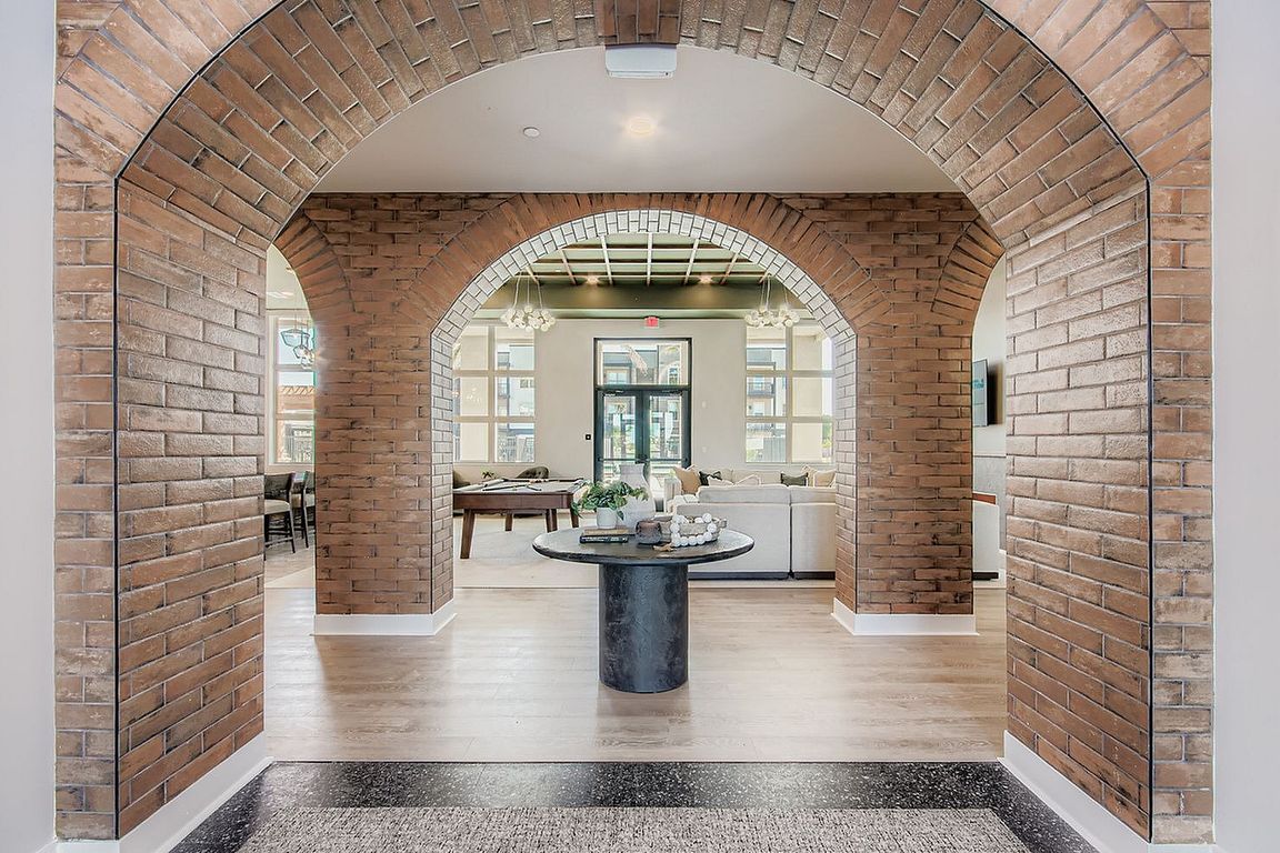 Garrett Mesa Clubhouse