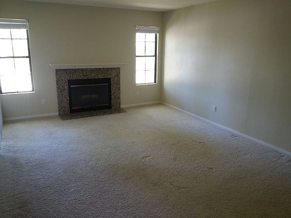 3rd image of 14984 Avenida Venusto Unit 44