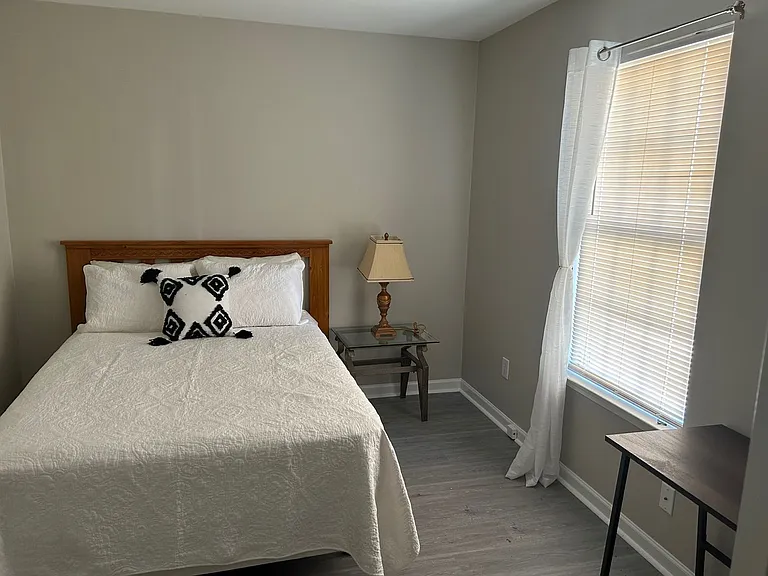 907 Rucker Cliff Dr — Photo 16