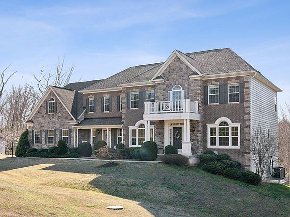 2nd image of 119 Brittany Manor Way