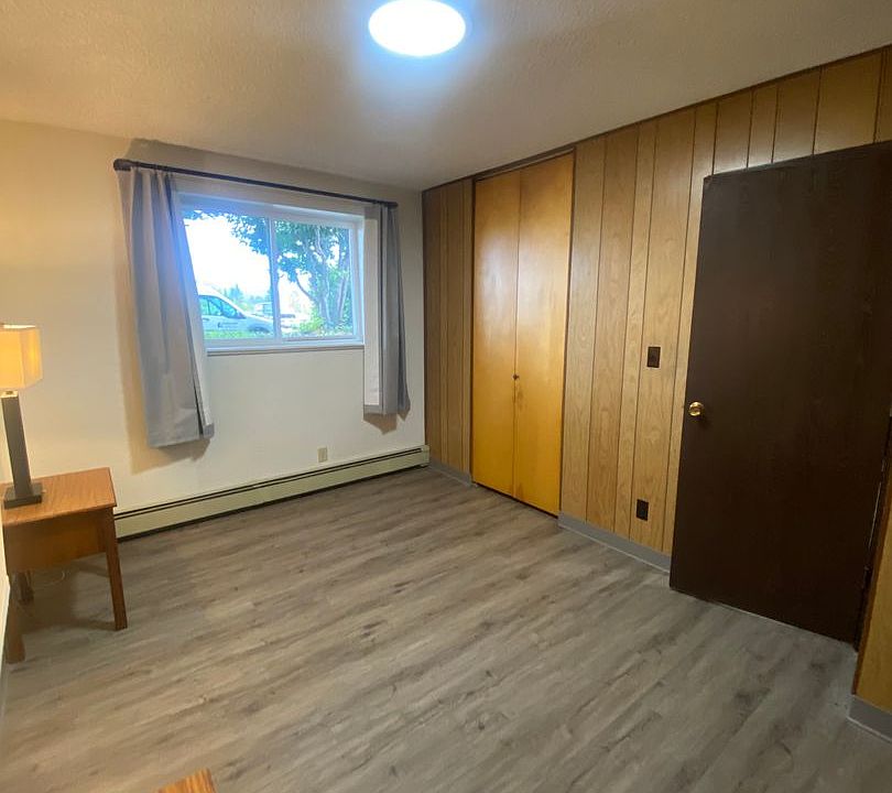 Walkada 4th Pod 1657 2nd Ave Fairbanks AK Zillow