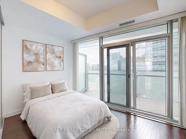 12 York St #3608 — Photo 7