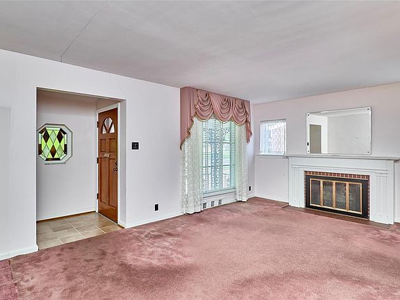 3rd image of 5222 Creighton Dr