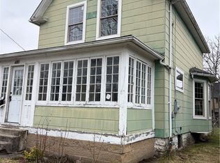 2936 McKoon Ave, Niagara Falls, NY