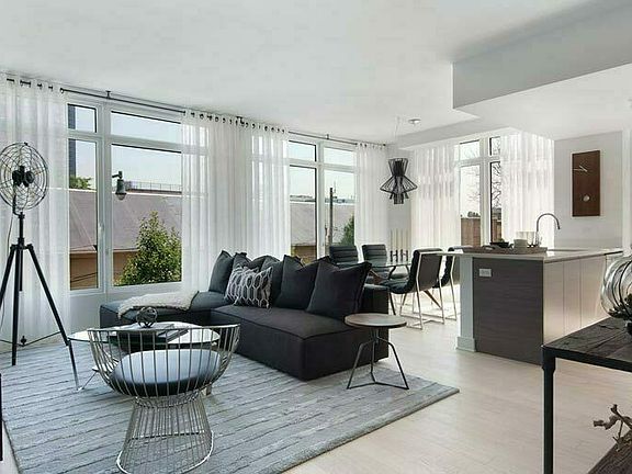 4th image of 2-14 50th Ave APT 1005E
