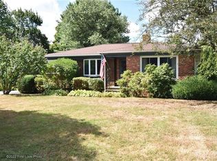34 Kenwood Ave, South Kingstown, RI 02879
