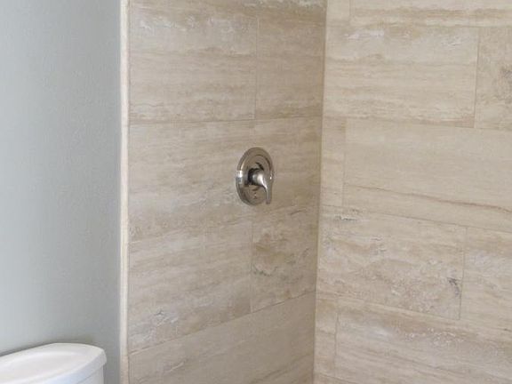 4th image of 168 S Palm St #3