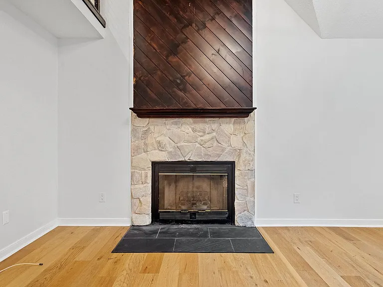 6608 Wexford Ln — Photo 3
