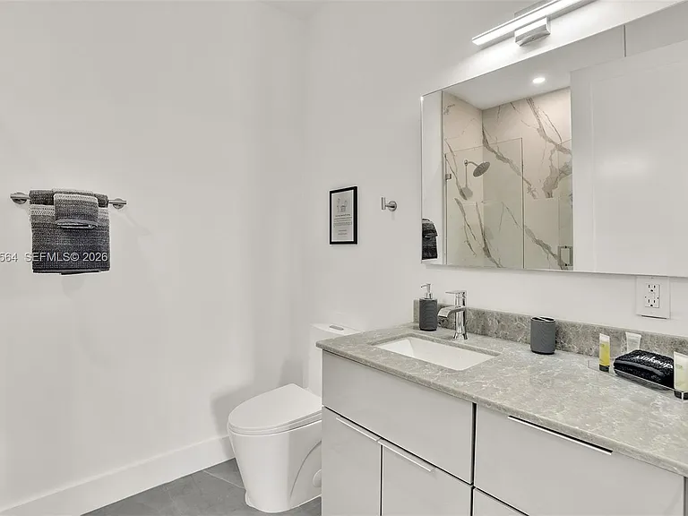 2100 Miami Rd #401 — Photo 17
