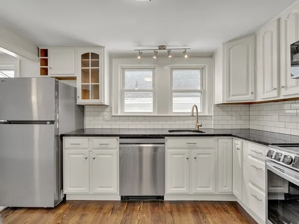 19 Fairview Ave #B, Malden, MA 02148