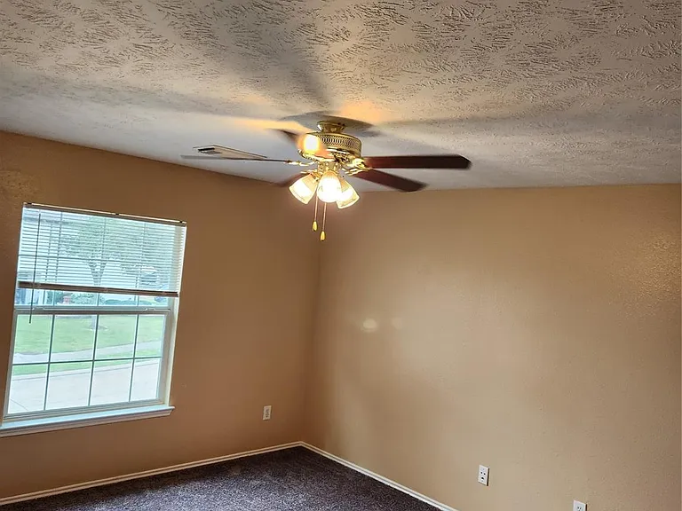 7346 Cypress Prairie Dr — Photo 9