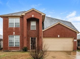 916 Gillon Dr, Arlington, TX 76001