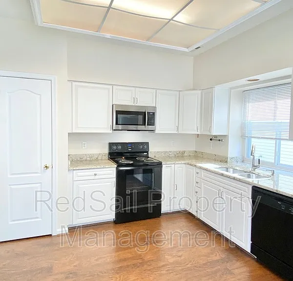 129 Watson Dr — Photo 9