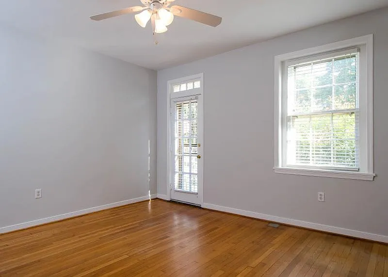 3123 W Grace St #4 — Photo 2
