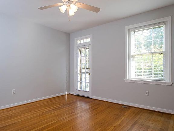 3rd image of 3123 W Grace St APT 2